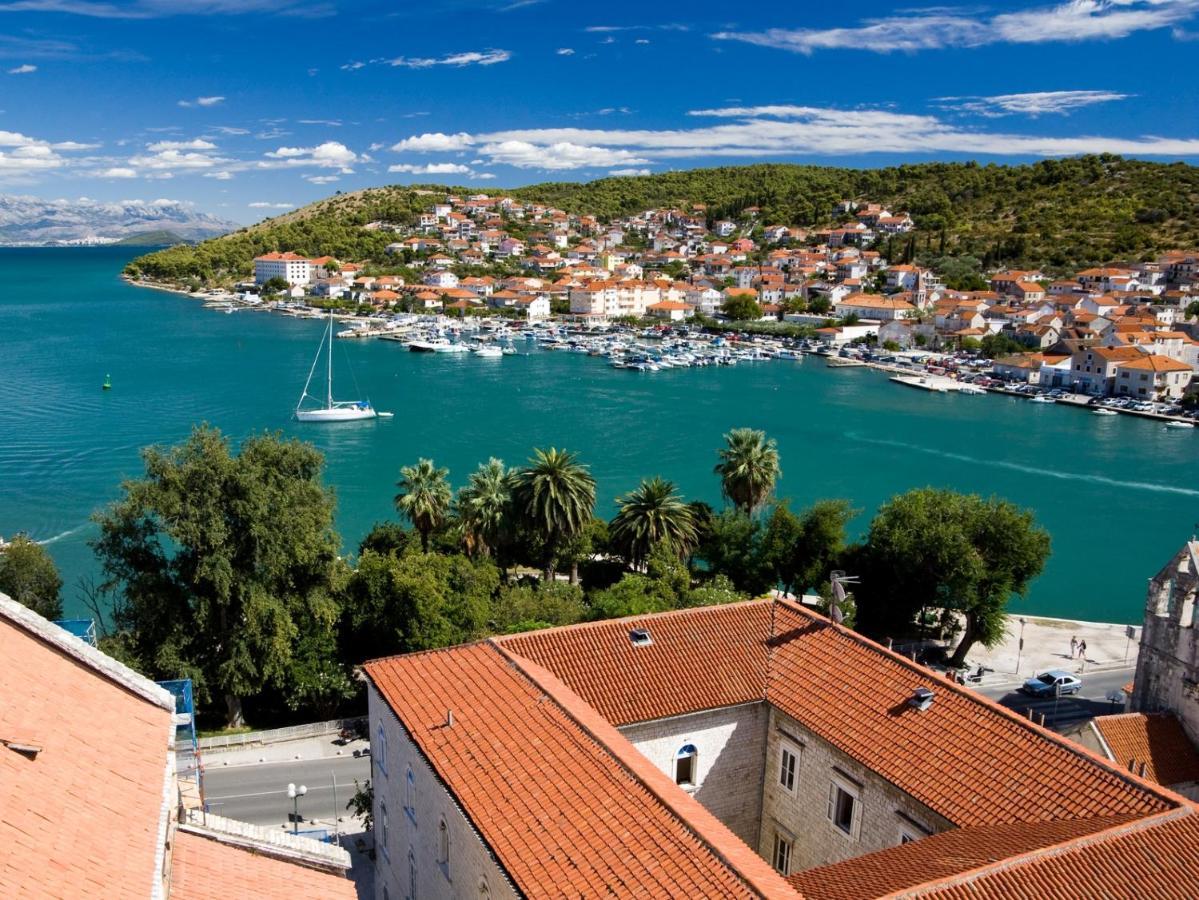 Apartment In Okrug Gornji With Seaview, Balcony, Air Condition, Wifi Trogir Ngoại thất bức ảnh